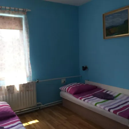 Ubytovanie Jaro Apartamento *